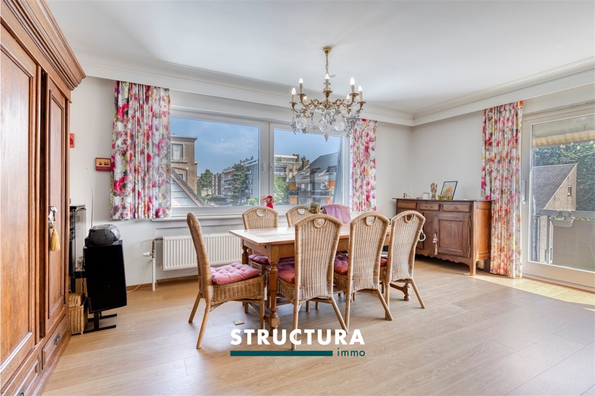 Appartement te koop in LAKEN (BRU.)
