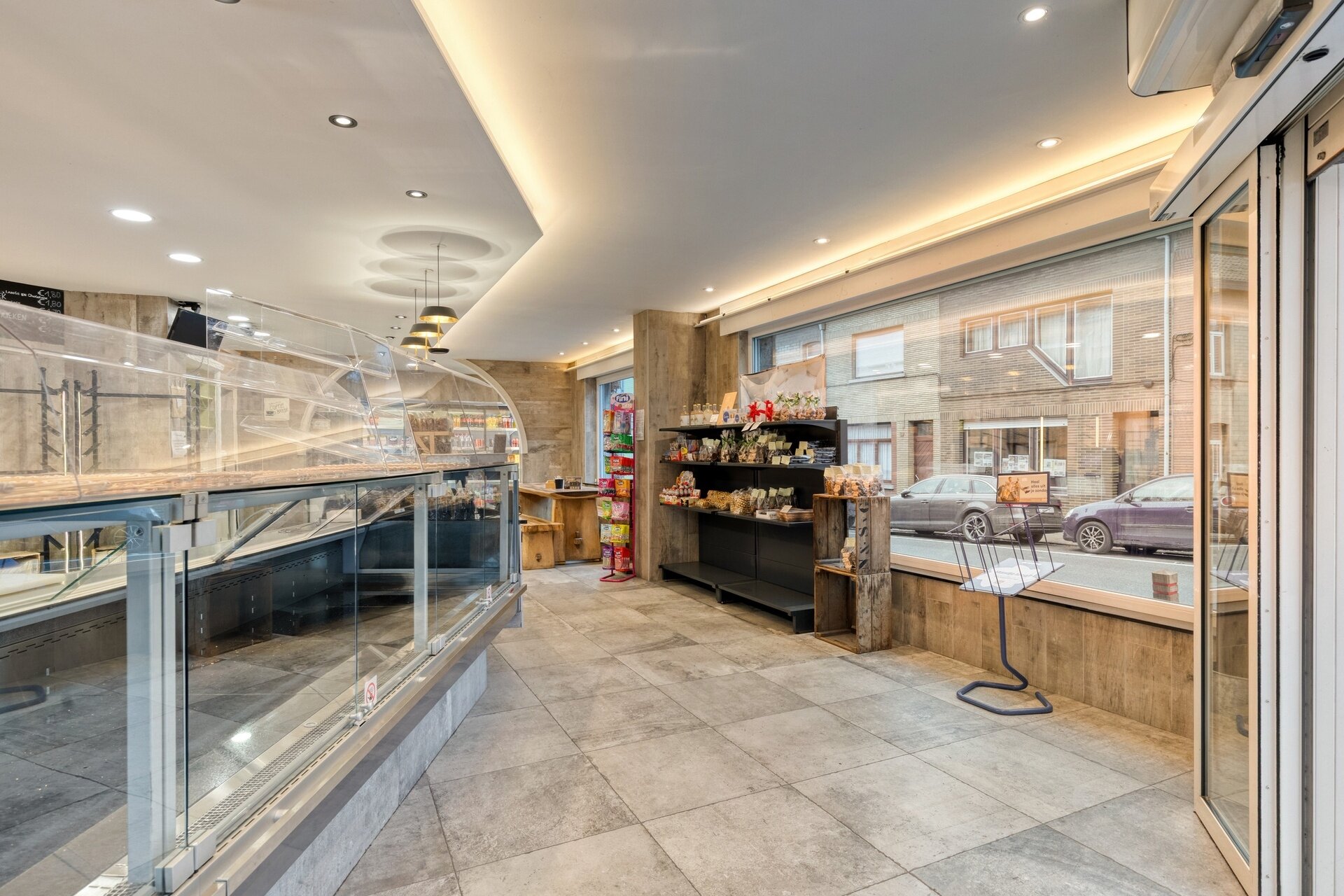 Bien de commerce a. maison &agrave; vendre &agrave; VILVOORDE