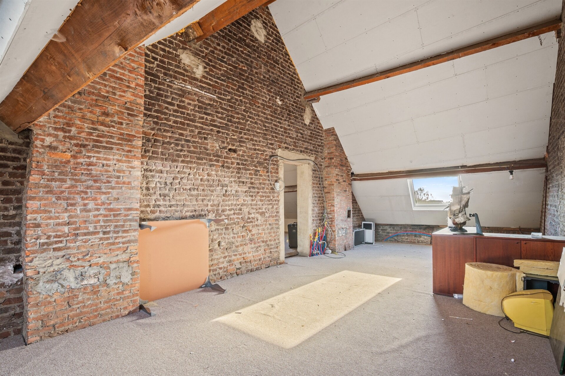 Commerce-Bureaux-Rapport &agrave; vendre &agrave; GRIMBERGEN