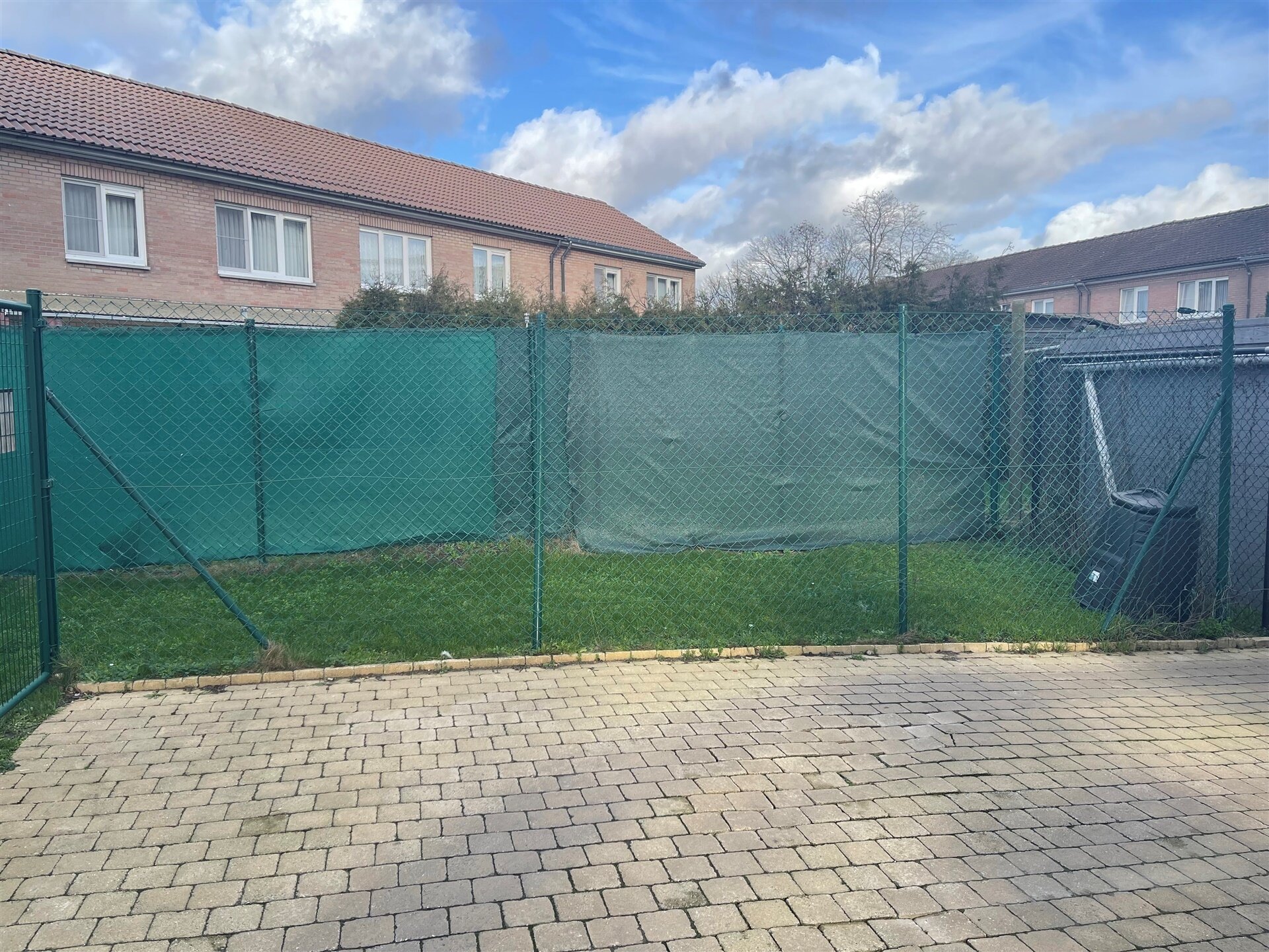 Garages / d&eacute;pots &agrave; vendre &agrave; MERCHTEM