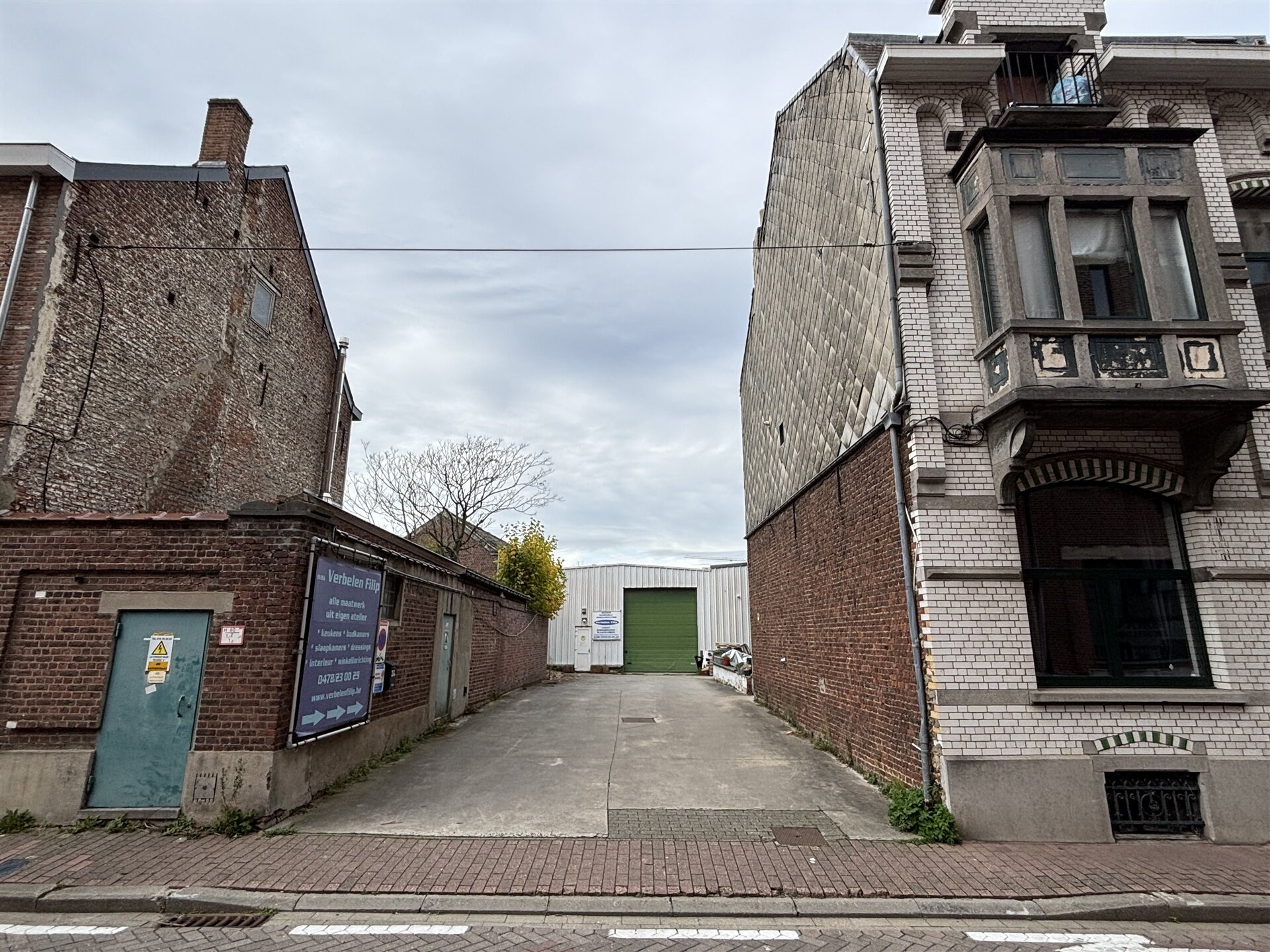 Entrep&ocirc;t &agrave; vendre &agrave; MERCHTEM