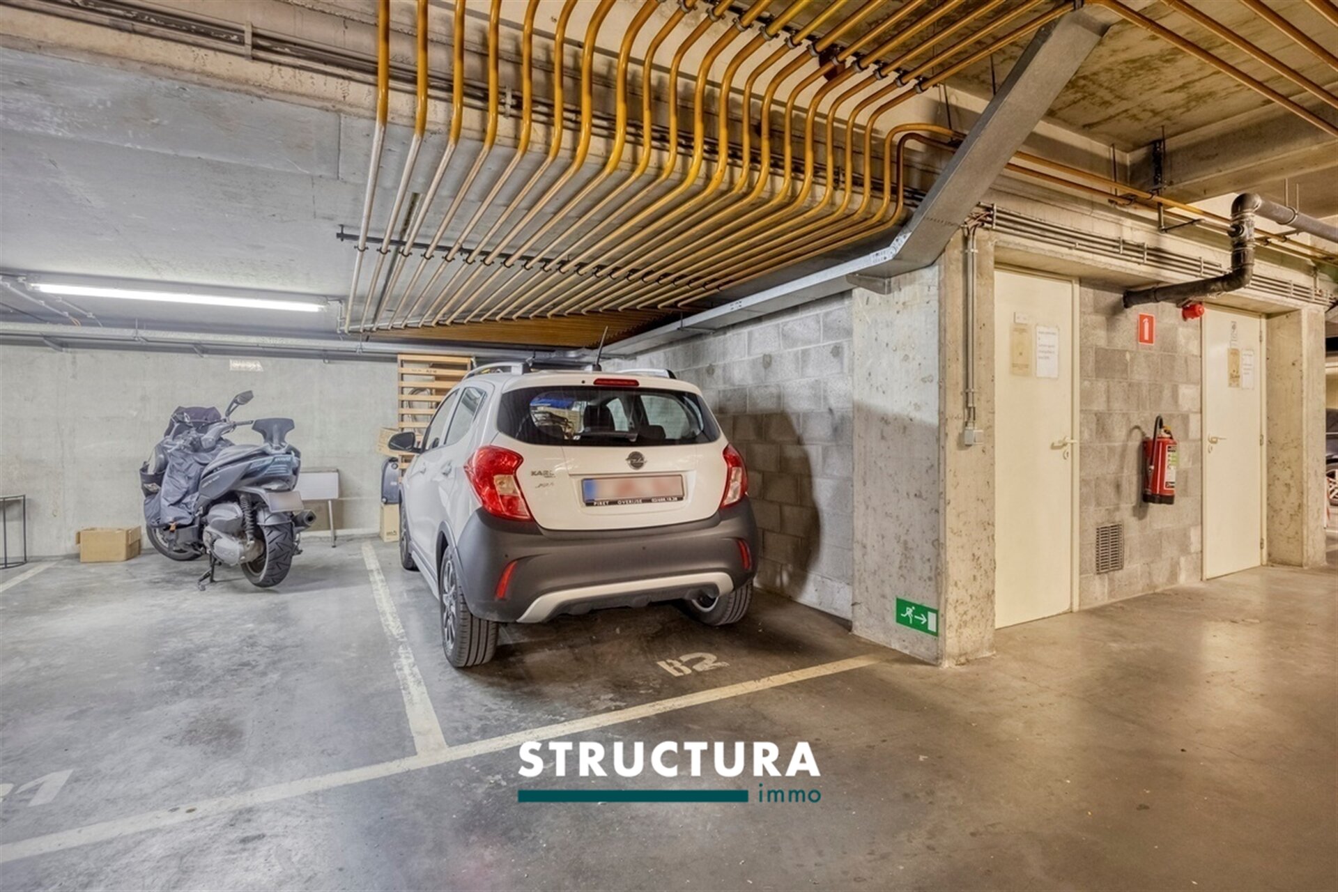 Garage-Cave &agrave; louer &agrave; JETTE
