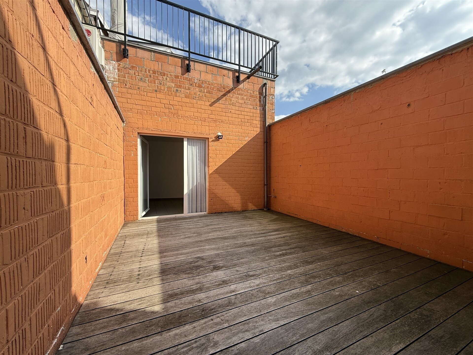 Gelijkvloers appartement te huur in STEENHUFFEL