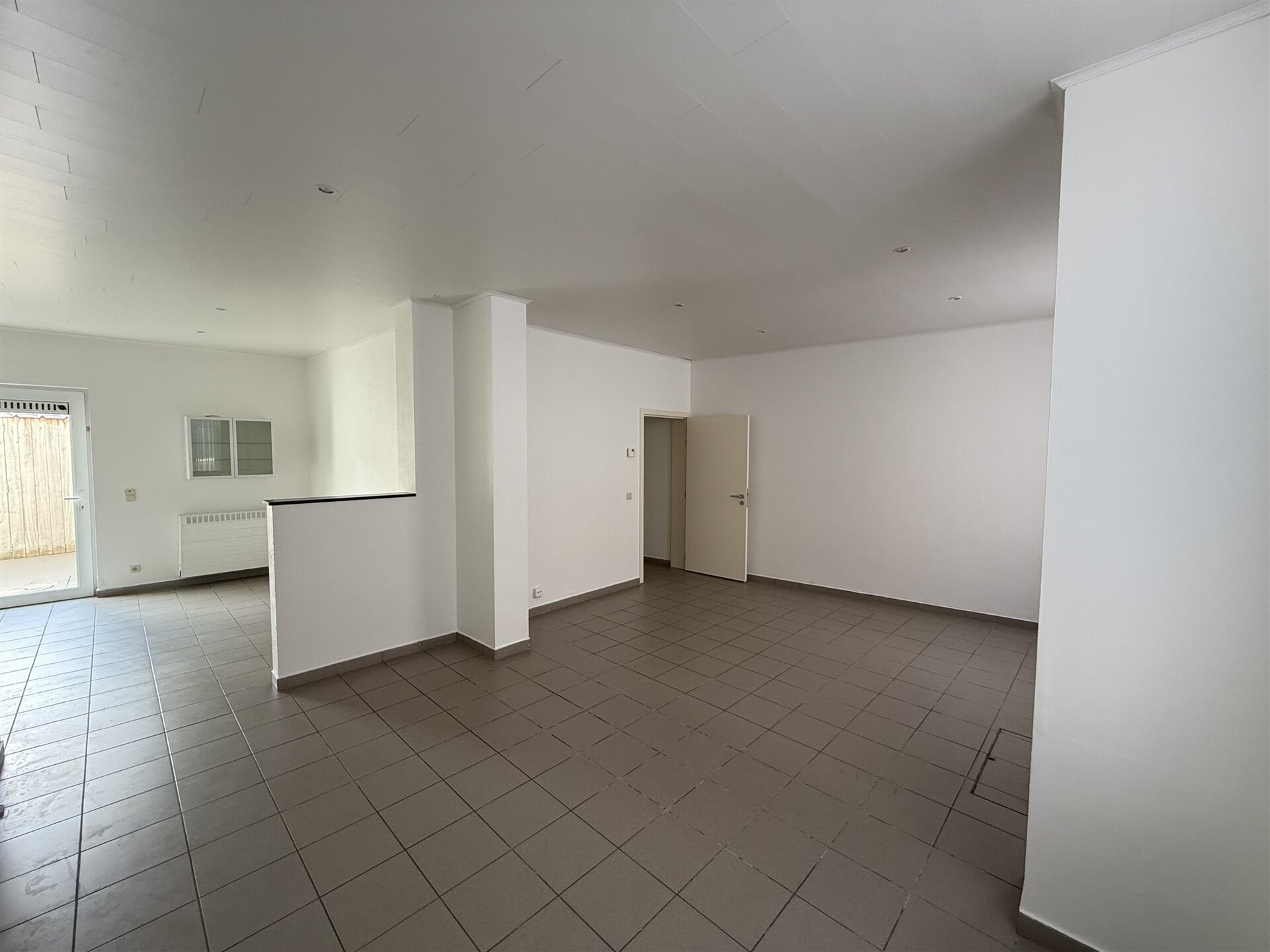 Gelijkvloers appartement te huur in STEENHUFFEL