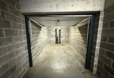 Autostaanplaats binnen te koop in MERCHTEM