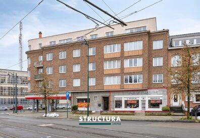 Handel-kantoor-opbrengst te koop in LAKEN (BRU.)