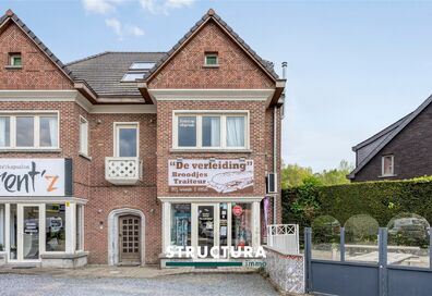 Rez-de-chauss&eacute;e commercial &agrave; vendre &agrave; LEBBEKE