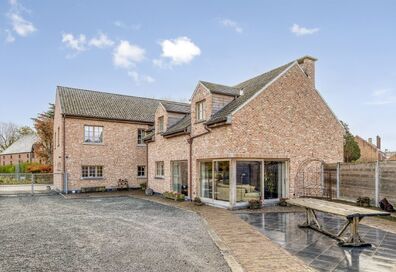 Woning met loods te koop in MERCHTEM