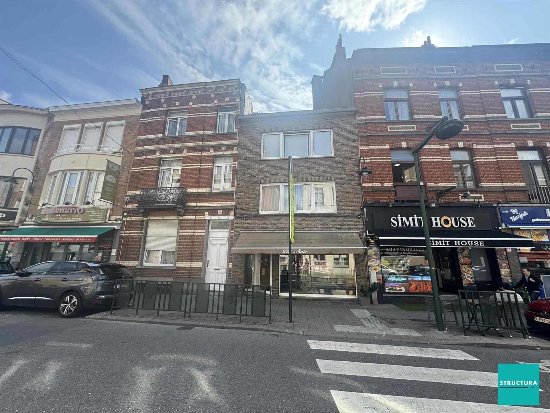 Handel-kantoor-opbrengst te huur in LAKEN (BRU.)