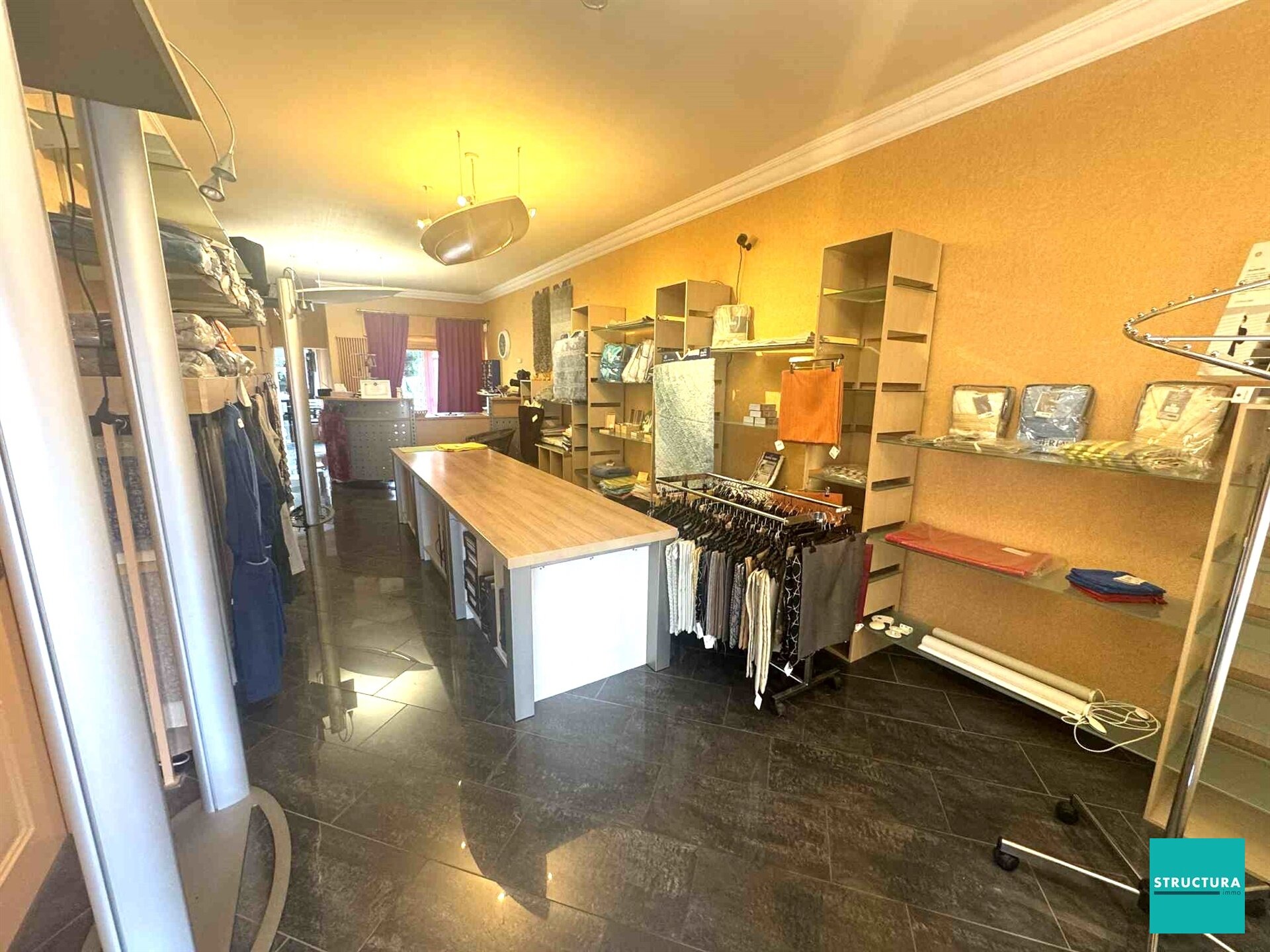 Handel-kantoor-opbrengst te huur in LAKEN (BRU.)