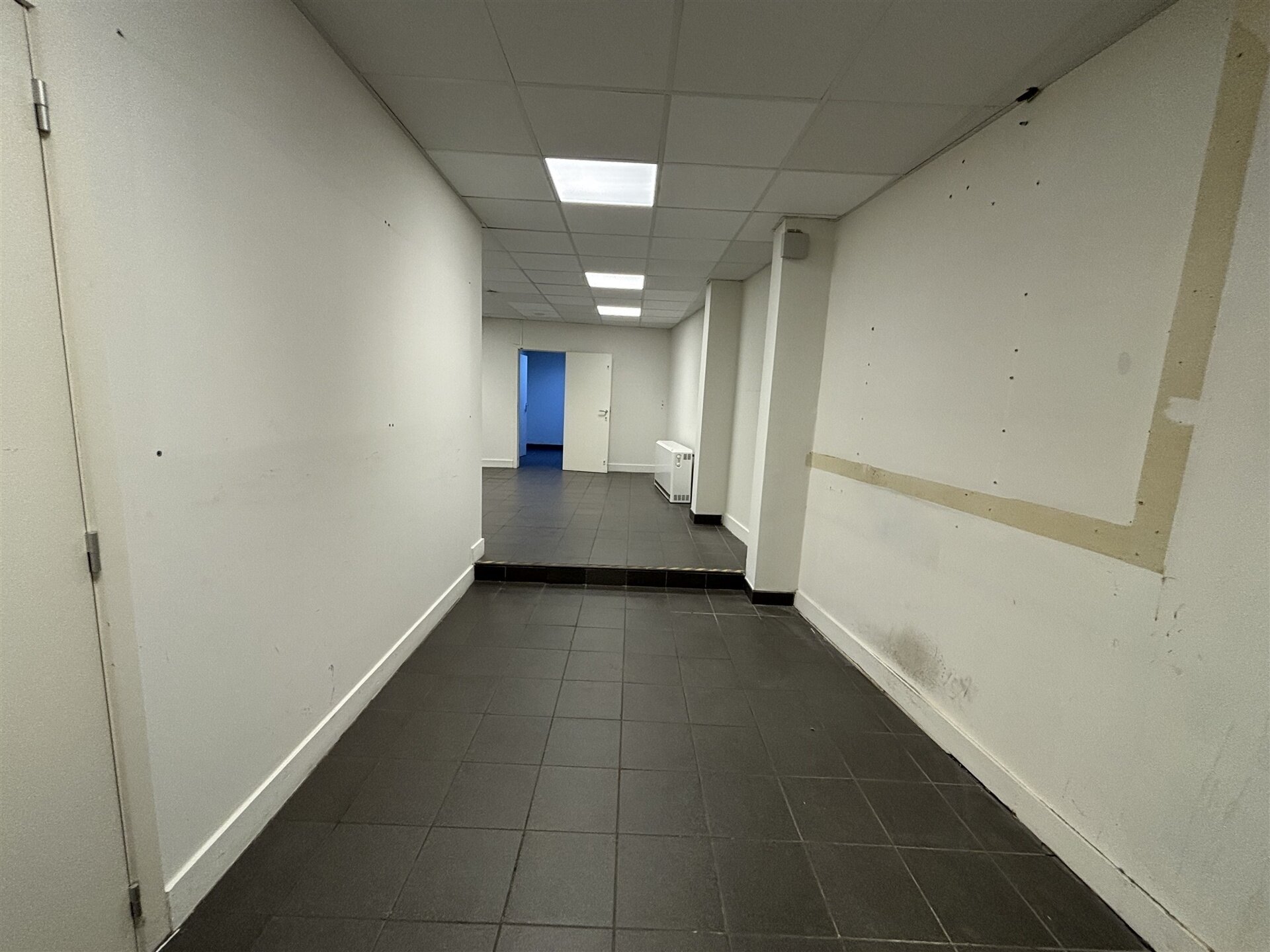 Handel-kantoor-opbrengst te huur in VILVOORDE