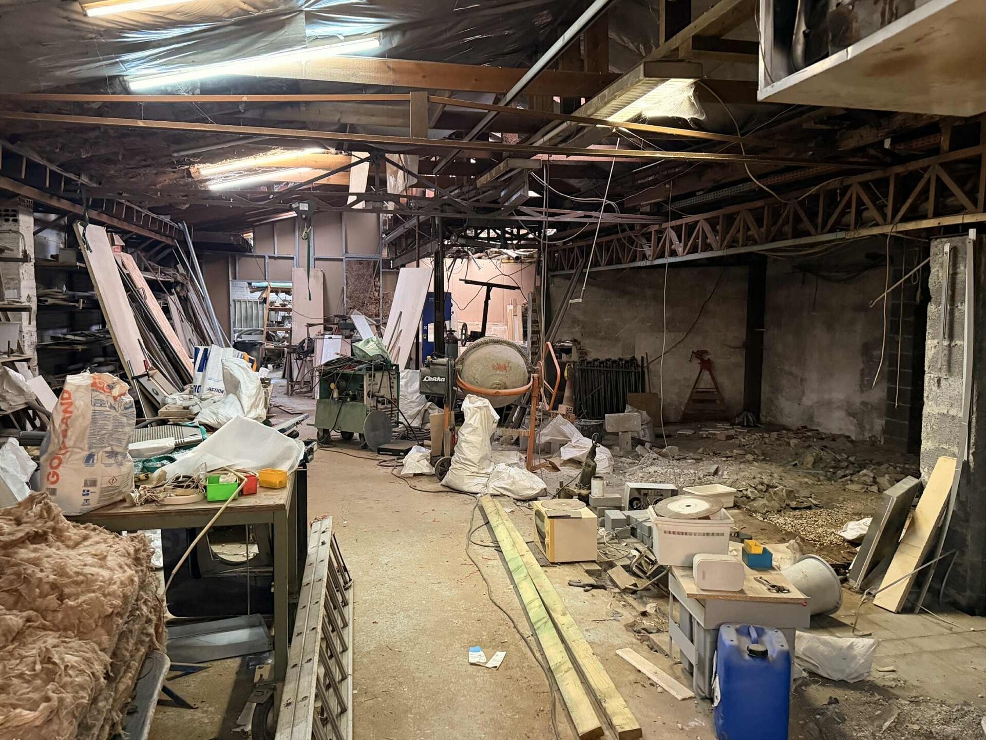 Handel-kantoor-opbrengst te koop in WEMMEL