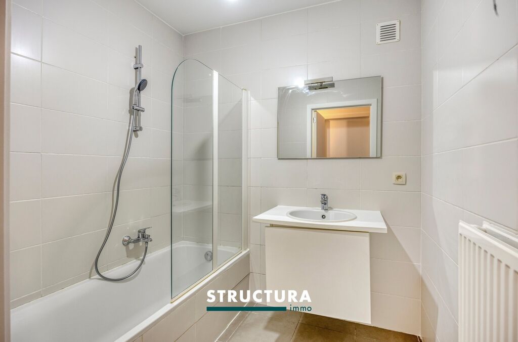 Appartement te koop in LAKEN (BRU.)