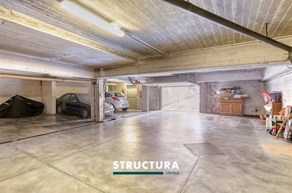 Appartement te koop in LAKEN (BRU.)