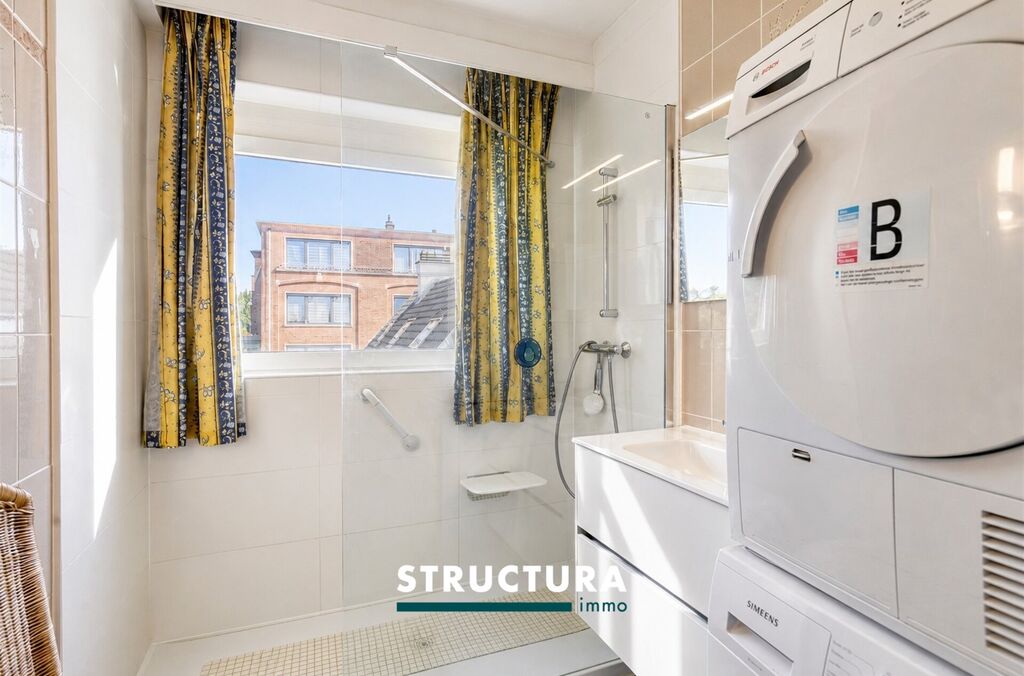 Appartement te koop in LAKEN (BRU.)