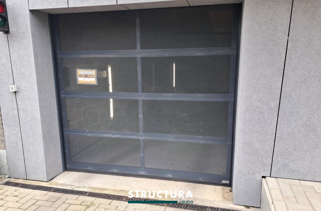 Autostaanplaats binnen te koop in WEMMEL