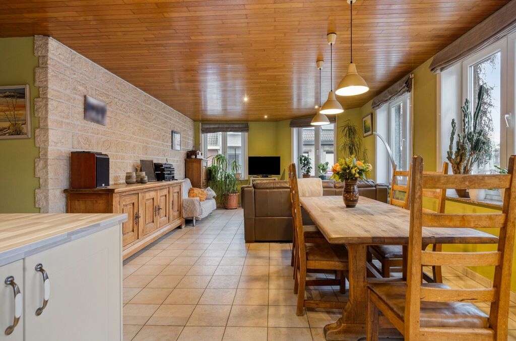 Bien de commerce a. maison &agrave; vendre &agrave; VILVOORDE