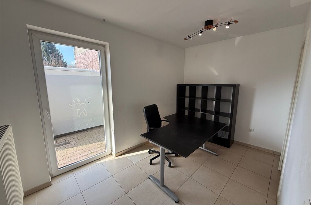 Commerce-Bureaux-Rapport &agrave; louer &agrave; MEISE