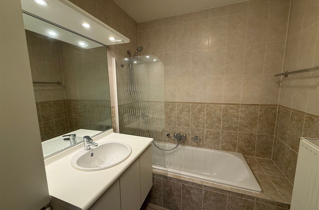 Commerce-Bureaux-Rapport &agrave; louer &agrave; MEISE