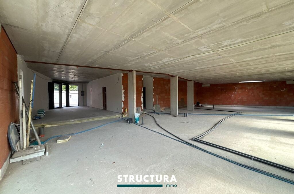 Commerce-Bureaux-Rapport &agrave; louer &agrave; OPWIJK