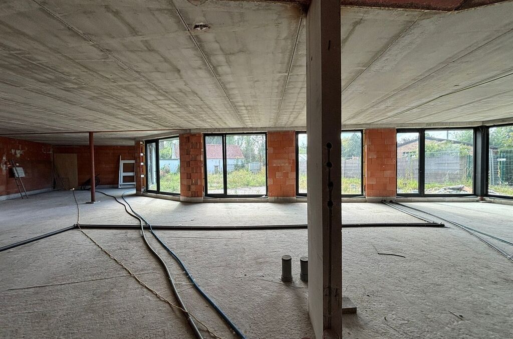 Commerce-Bureaux-Rapport à louer à OPWIJK