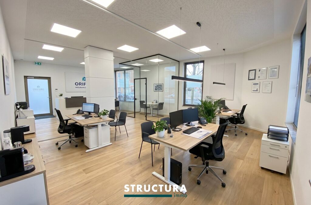 Commerce-Bureaux-Rapport &agrave; vendre &agrave; GRIMBERGEN