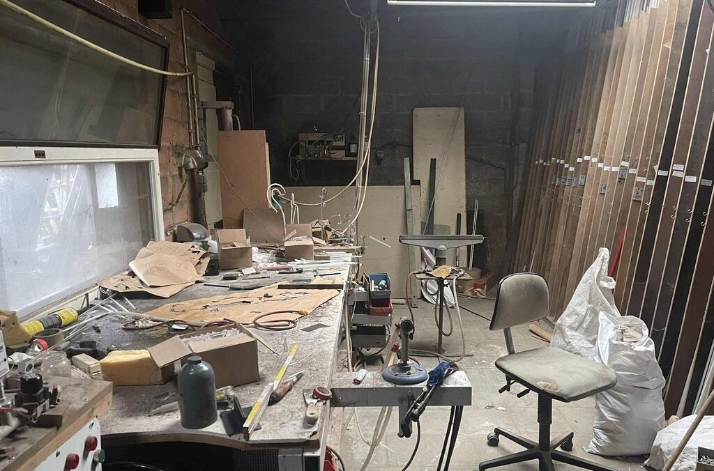 Commerce-Bureaux-Rapport &agrave; vendre &agrave; WEMMEL