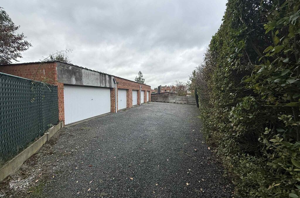 Garage-kelder te huur in SINT-AGATHA-BERCHEM