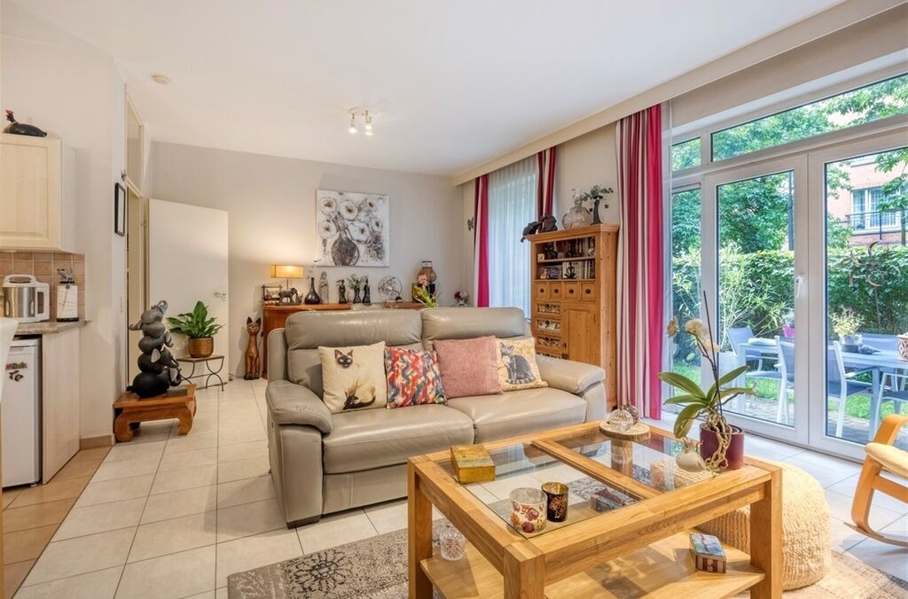 Gelijkvloers appartement te huur in JETTE