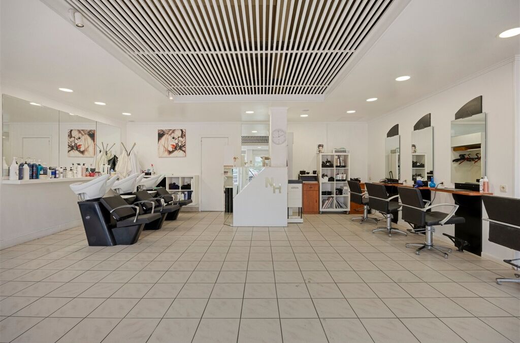 Handel-kantoor-opbrengst te koop in LAKEN (BRU.)