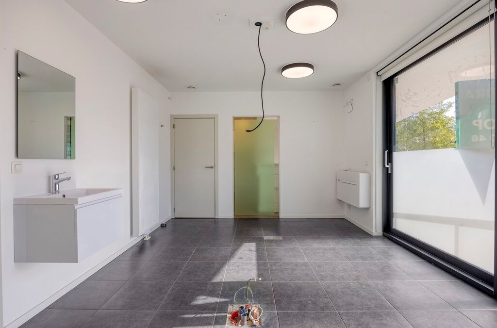 Handel-kantoor-opbrengst te koop in MERCHTEM