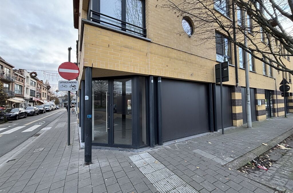 Handelsgelijkvloers te huur in AALST