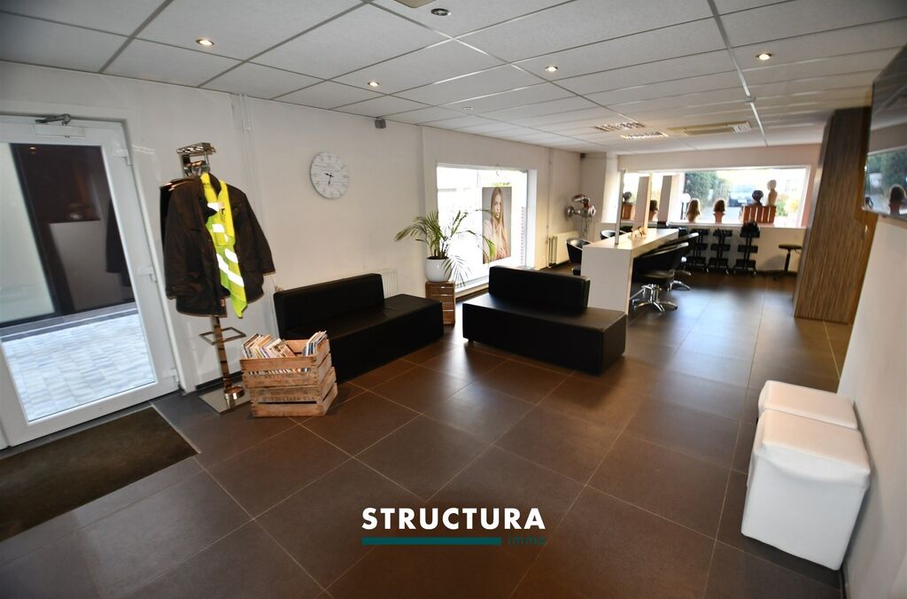 Handelsgelijkvloers te huur in BUGGENHOUT