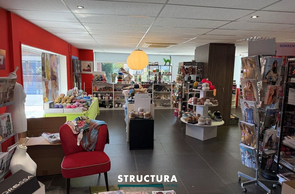Handelsgelijkvloers te huur in BUGGENHOUT