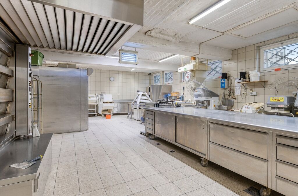 Handelspand met woonst te koop in VILVOORDE