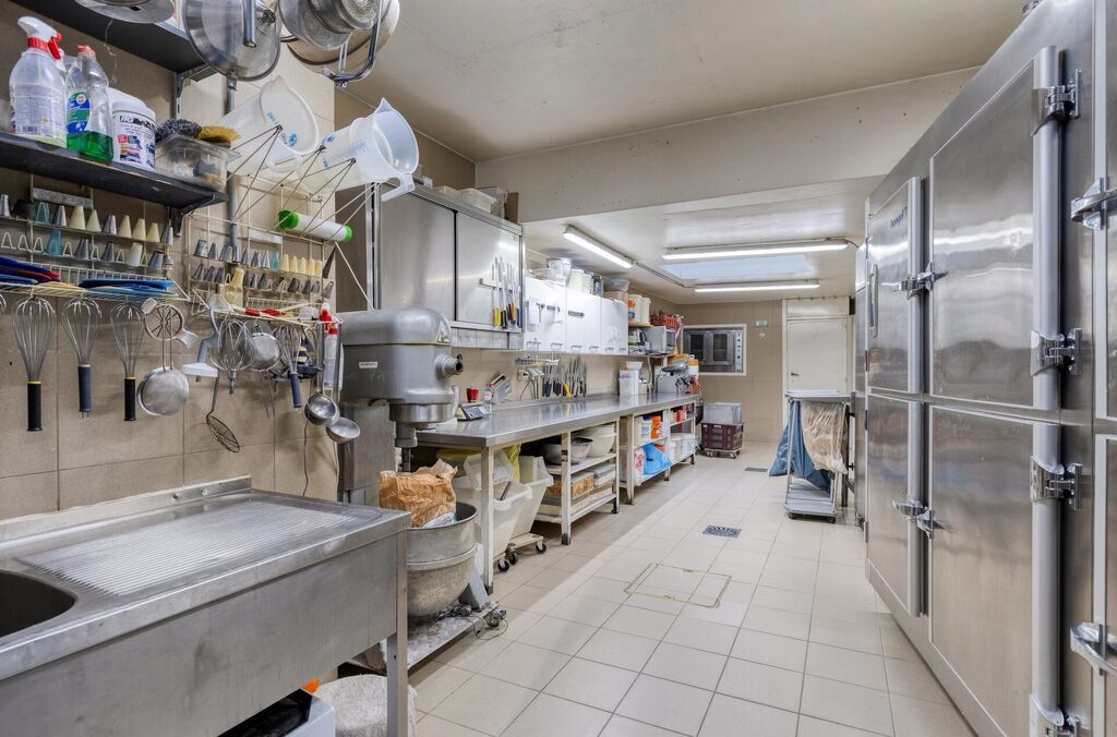 Handelspand met woonst te koop in VILVOORDE