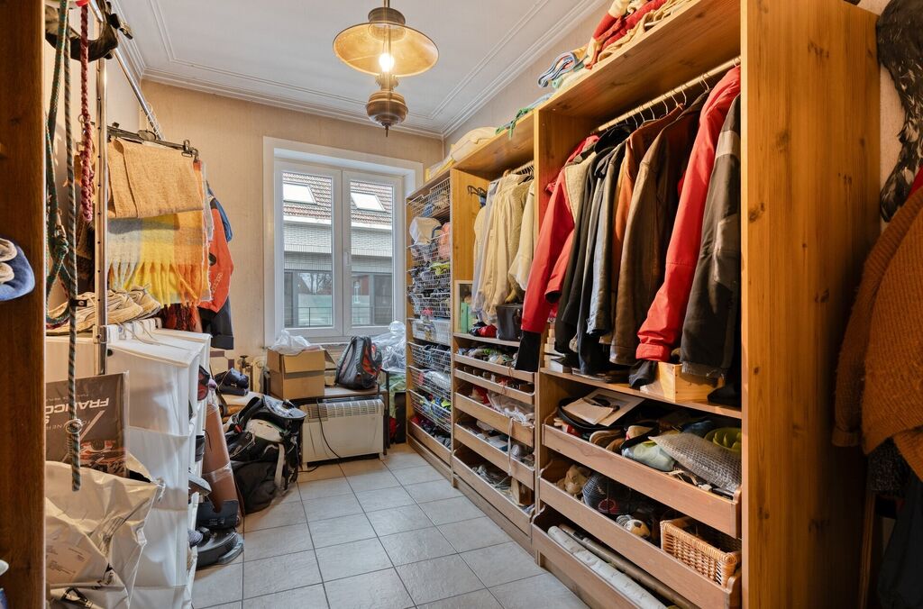 Handelspand met woonst te koop in VILVOORDE