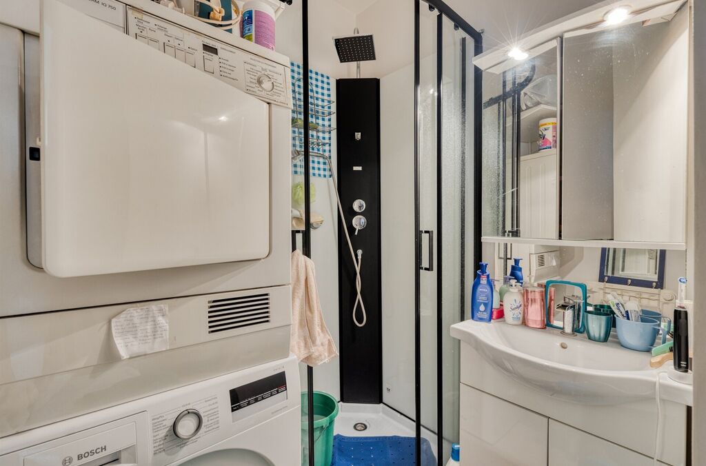 Immeuble de rapport à vendre à ASSE