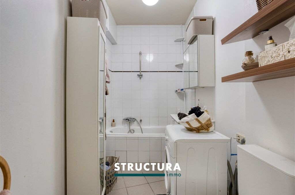 Immeuble de rapport &agrave; vendre &agrave; LAEKEN (BRU.)