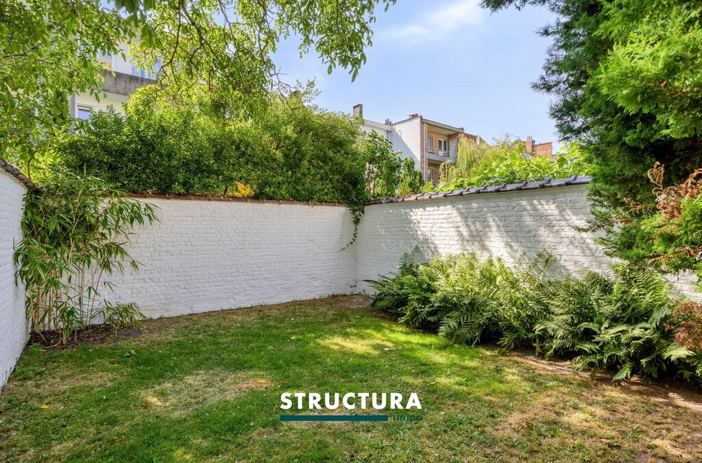 Maison &agrave; vendre &agrave; BERCHEM-SAINTE-AGATHE