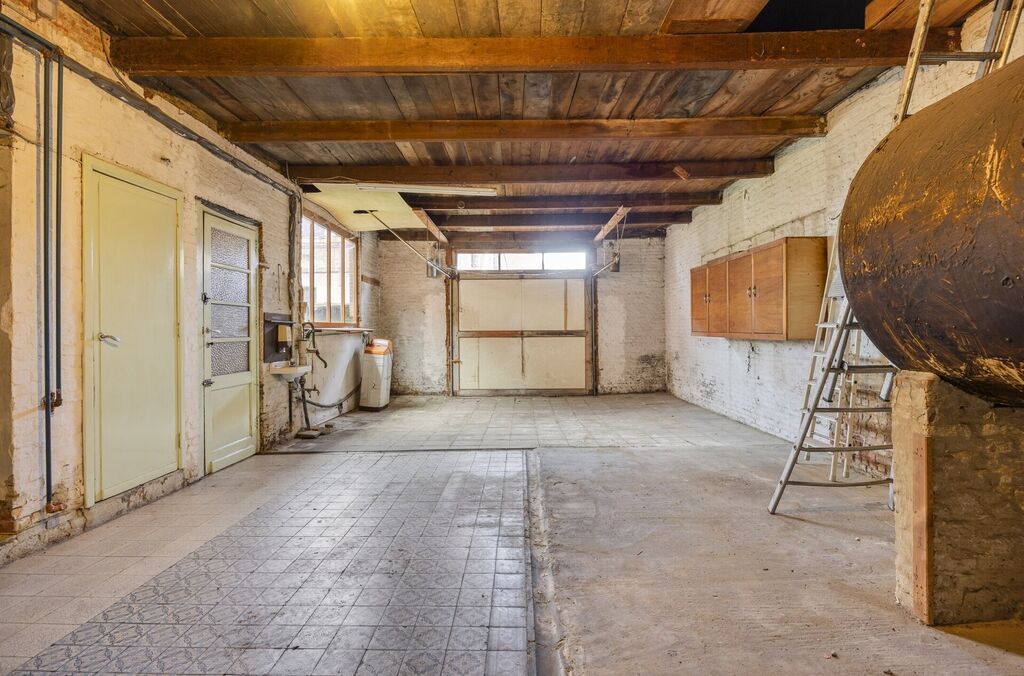 Maison avec atelier &agrave; vendre &agrave; KAPELLE-OP-DEN-BOS