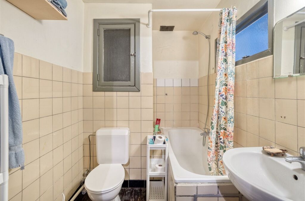 Opbrengst &agrave; vendre &agrave; MOLENBEEK-SAINT-JEAN