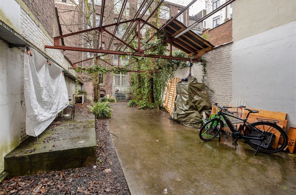 Opbrengst te koop in SINT-JANS-MOLENBEEK