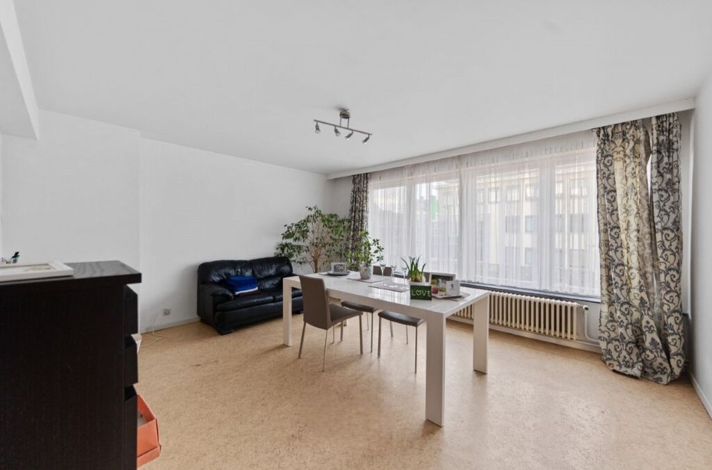 Opbrengsteigendom te koop in ASSE
