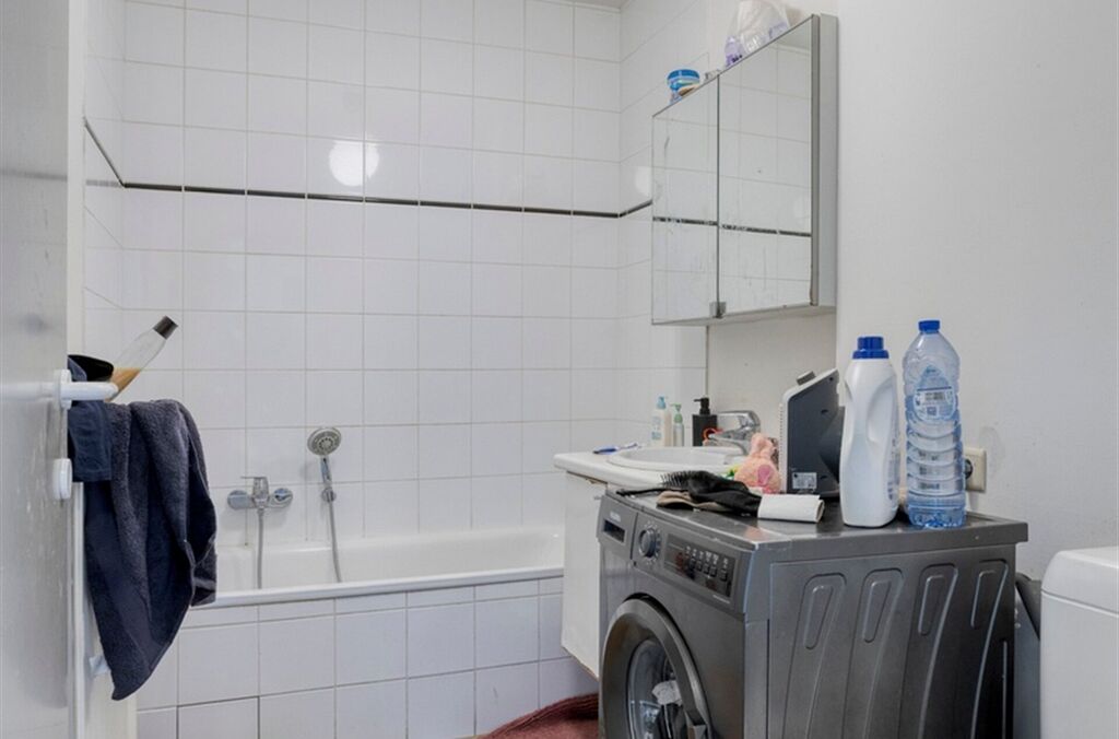 Opbrengsteigendom te koop in LAKEN (BRU.)