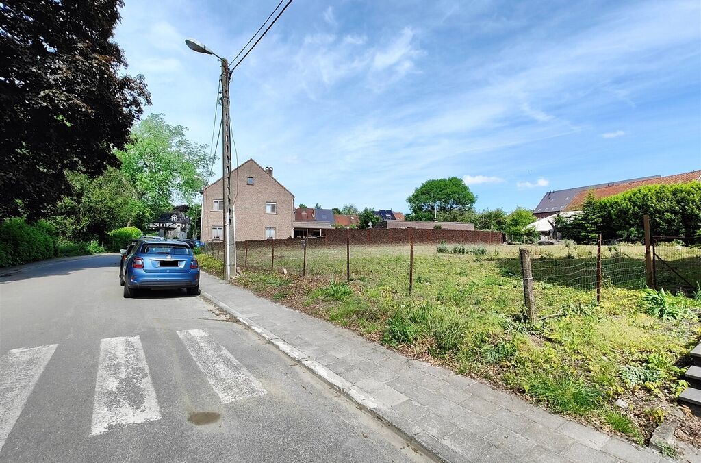 Terrain à bâtir à vendre à ASSE