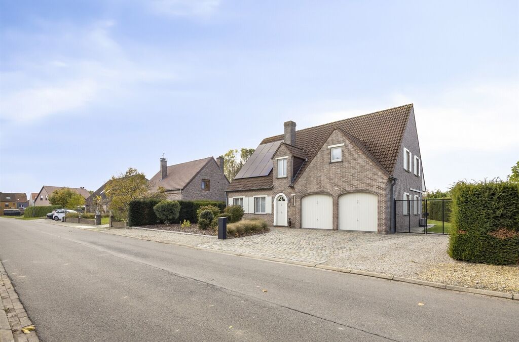 Villa à vendre à ASSE