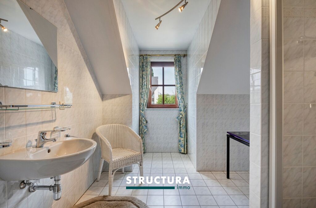Villa te koop in STROMBEEK-BEVER
