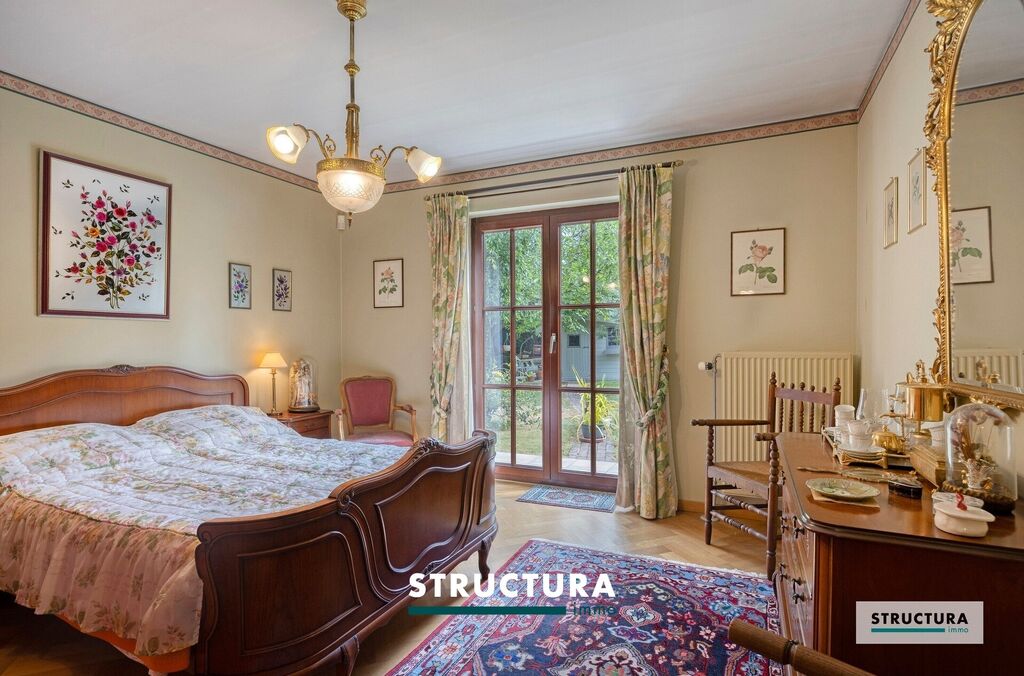 Villa te koop in STROMBEEK-BEVER