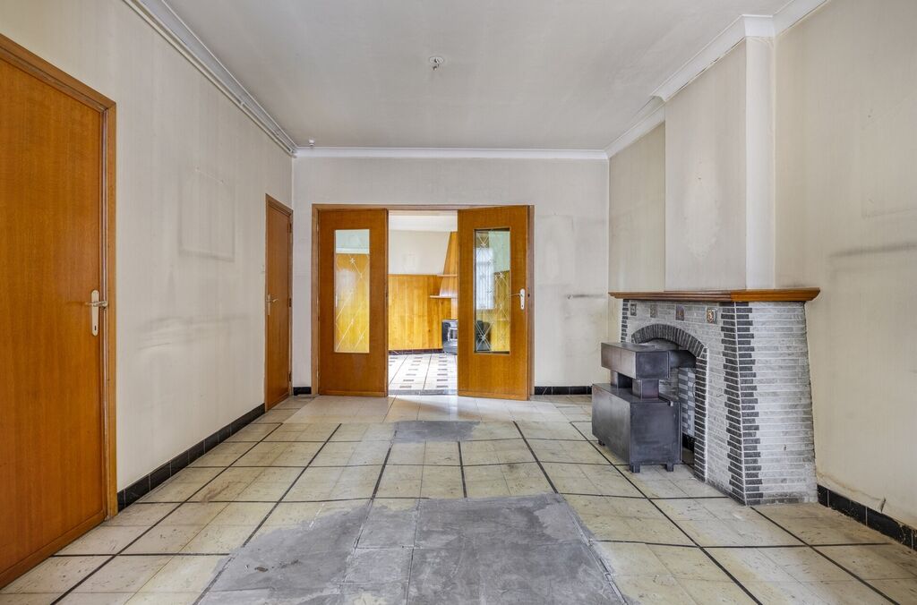 Woning met loods te koop in KAPELLE-OP-DEN-BOS